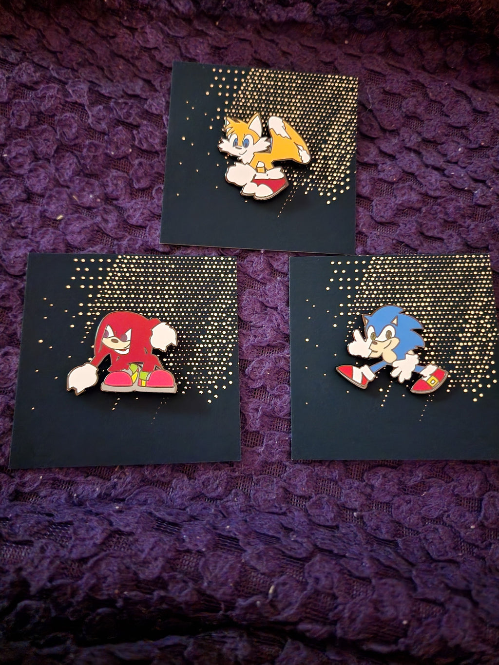 Sonic the hedgehog Metal Pins (Sonic, Tails, Knuckles)